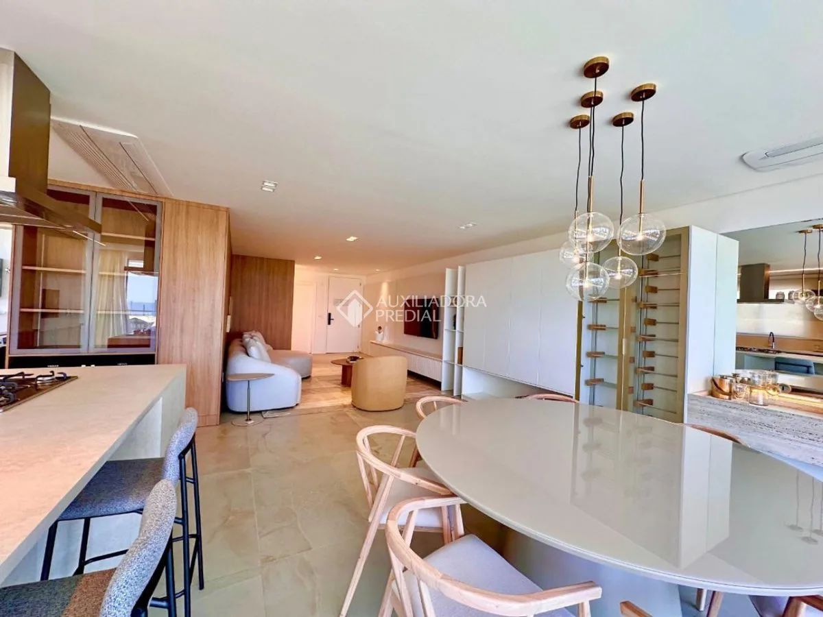 Apartamento · 4 dorm. · le blanc · Itajaí - foto 1